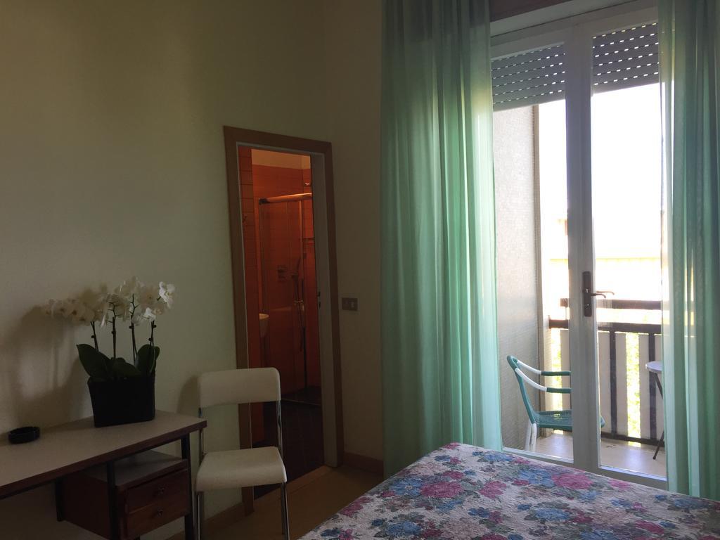 Hotel Miramare Et De La Ville Rimini Ngoại thất bức ảnh