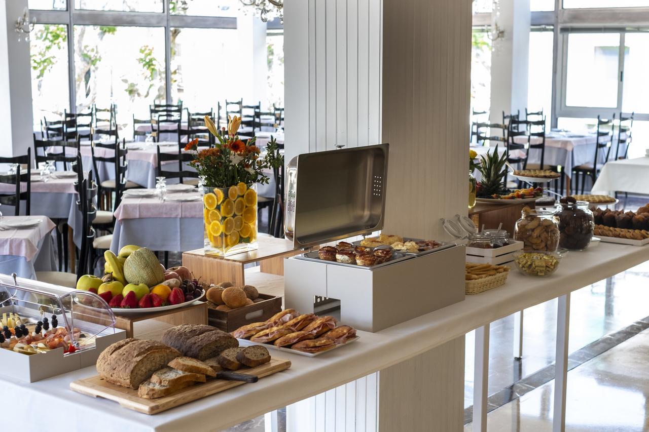 Hotel Miramare Et De La Ville Rimini Ngoại thất bức ảnh