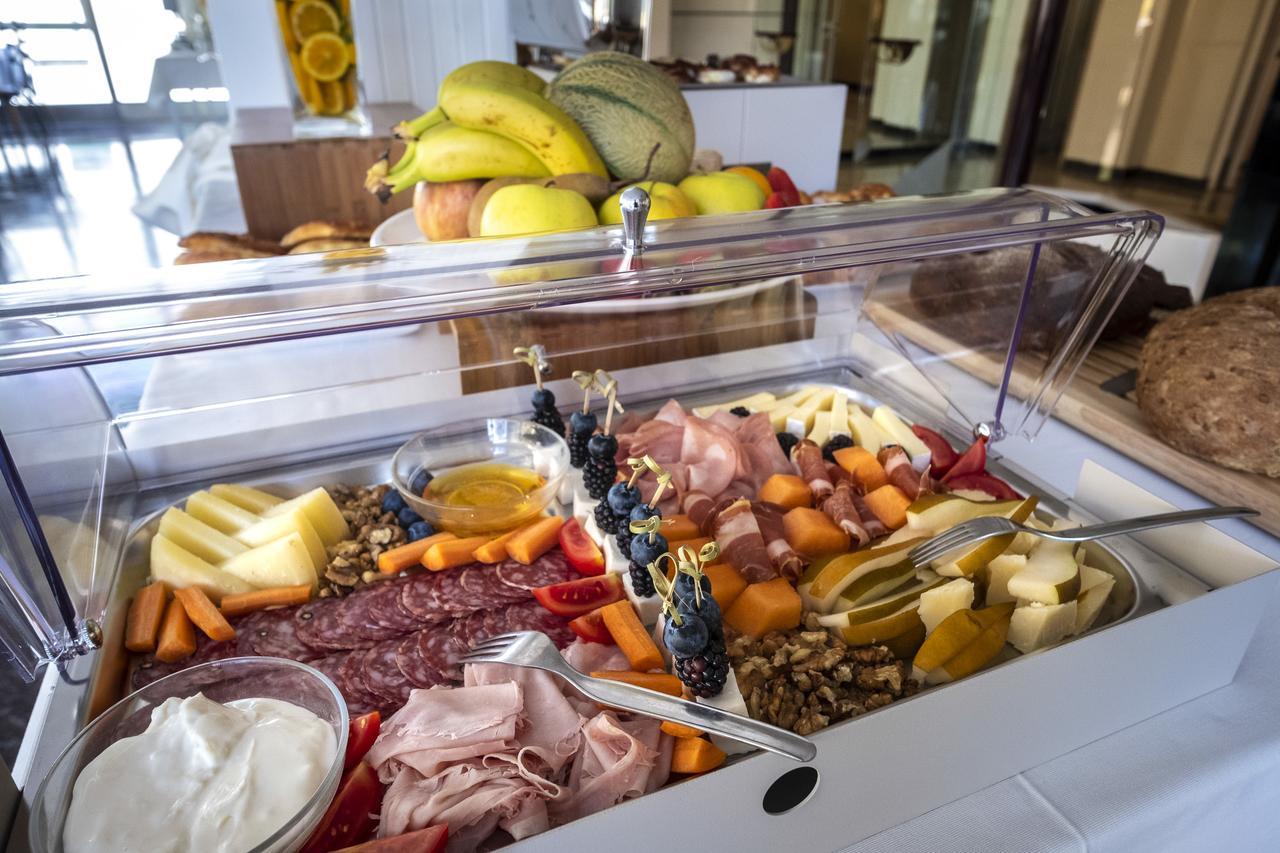 Hotel Miramare Et De La Ville Rimini Ngoại thất bức ảnh