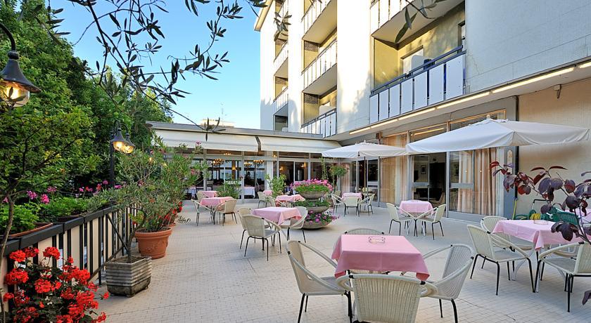 Hotel Miramare Et De La Ville Rimini Ngoại thất bức ảnh
